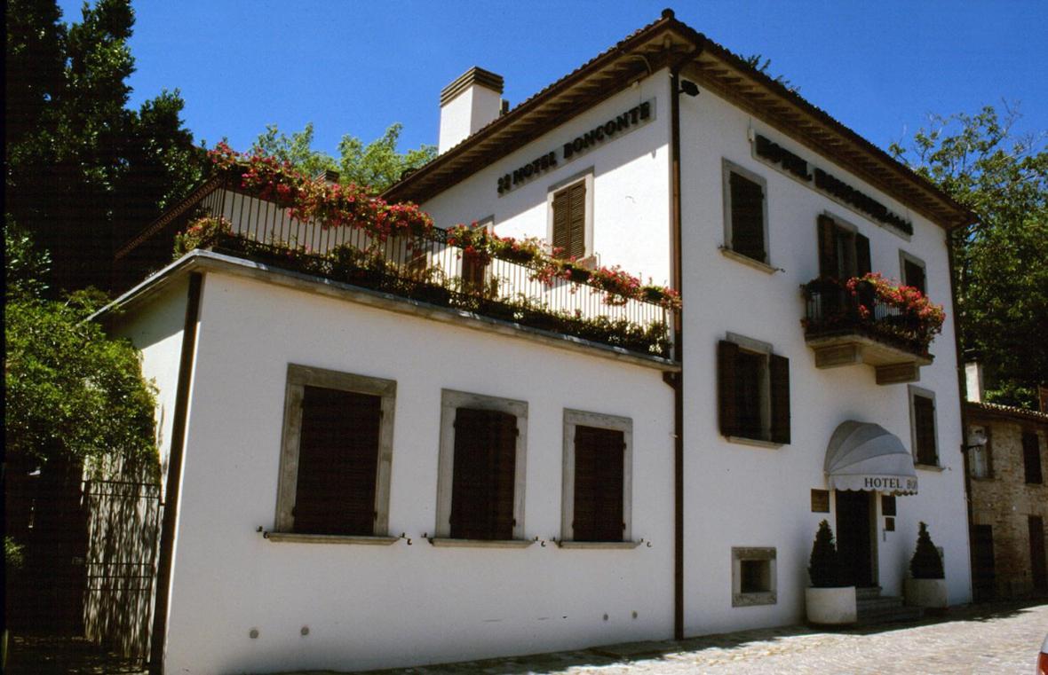 Hotel Bonconte Urbino Esterno foto