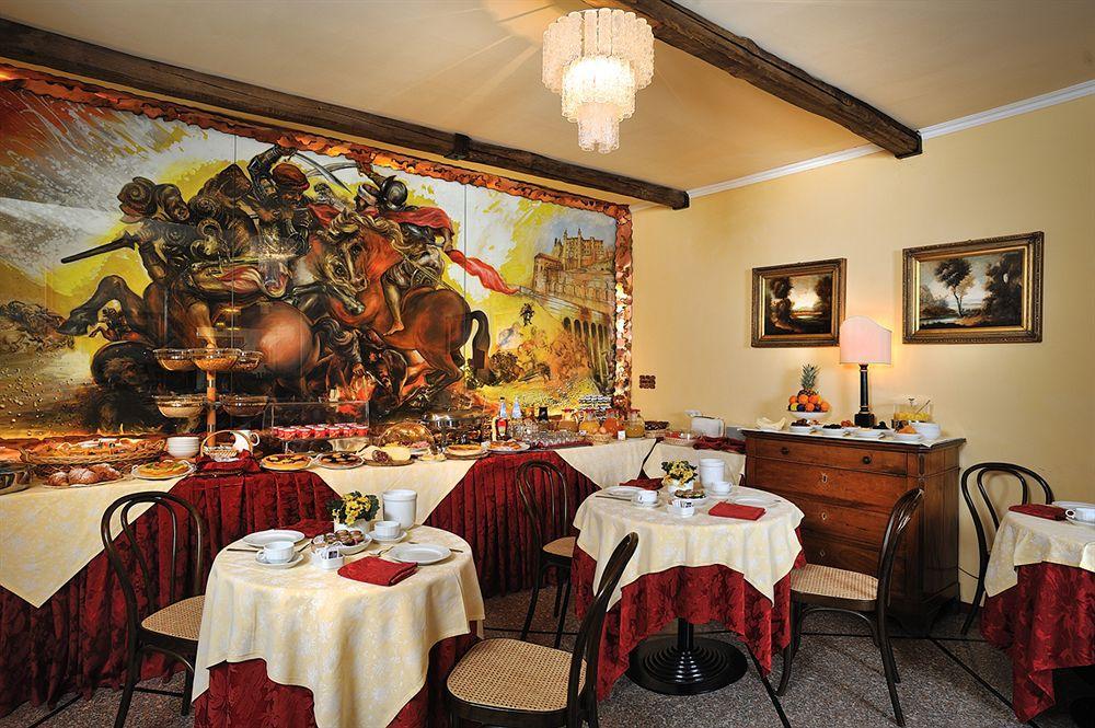 Hotel Bonconte Urbino Esterno foto