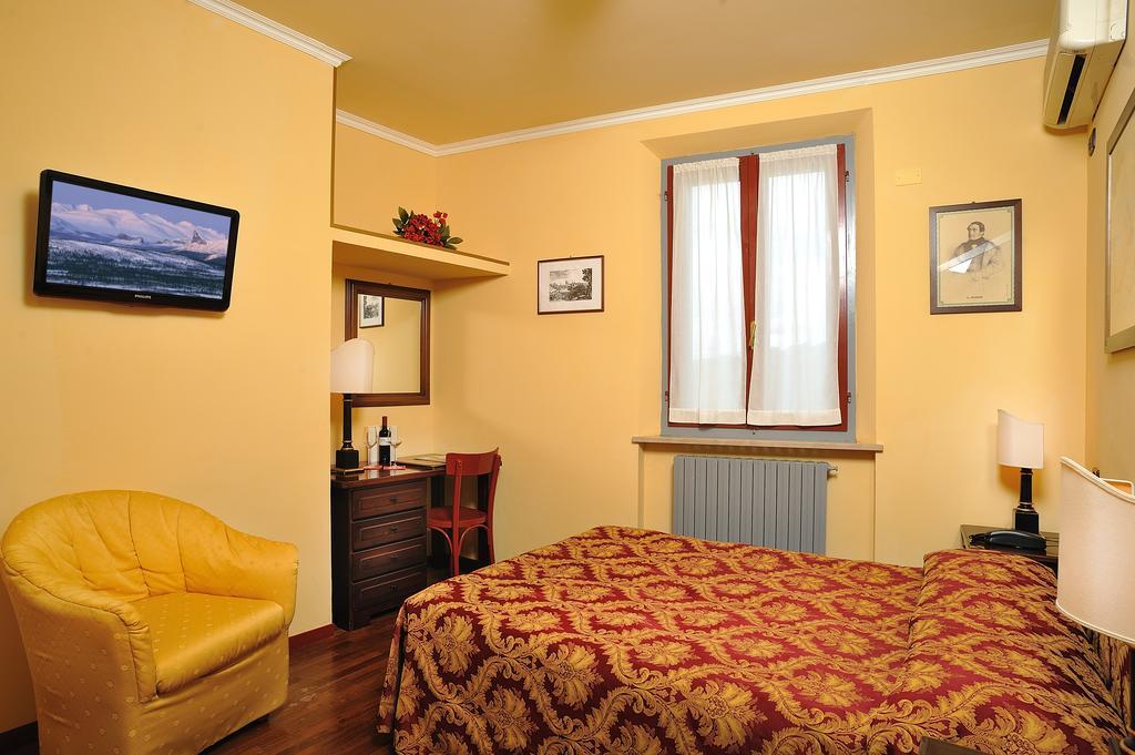 Hotel Bonconte Urbino Esterno foto
