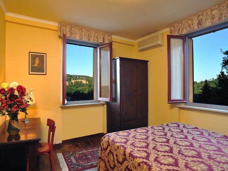 Hotel Bonconte Urbino Esterno foto