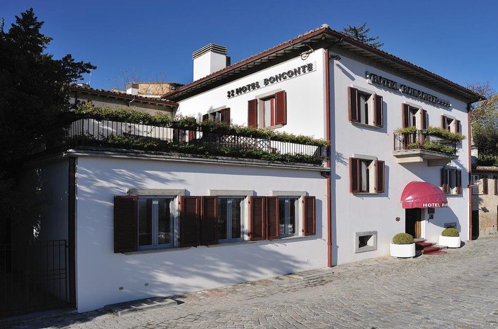 Hotel Bonconte Urbino Esterno foto