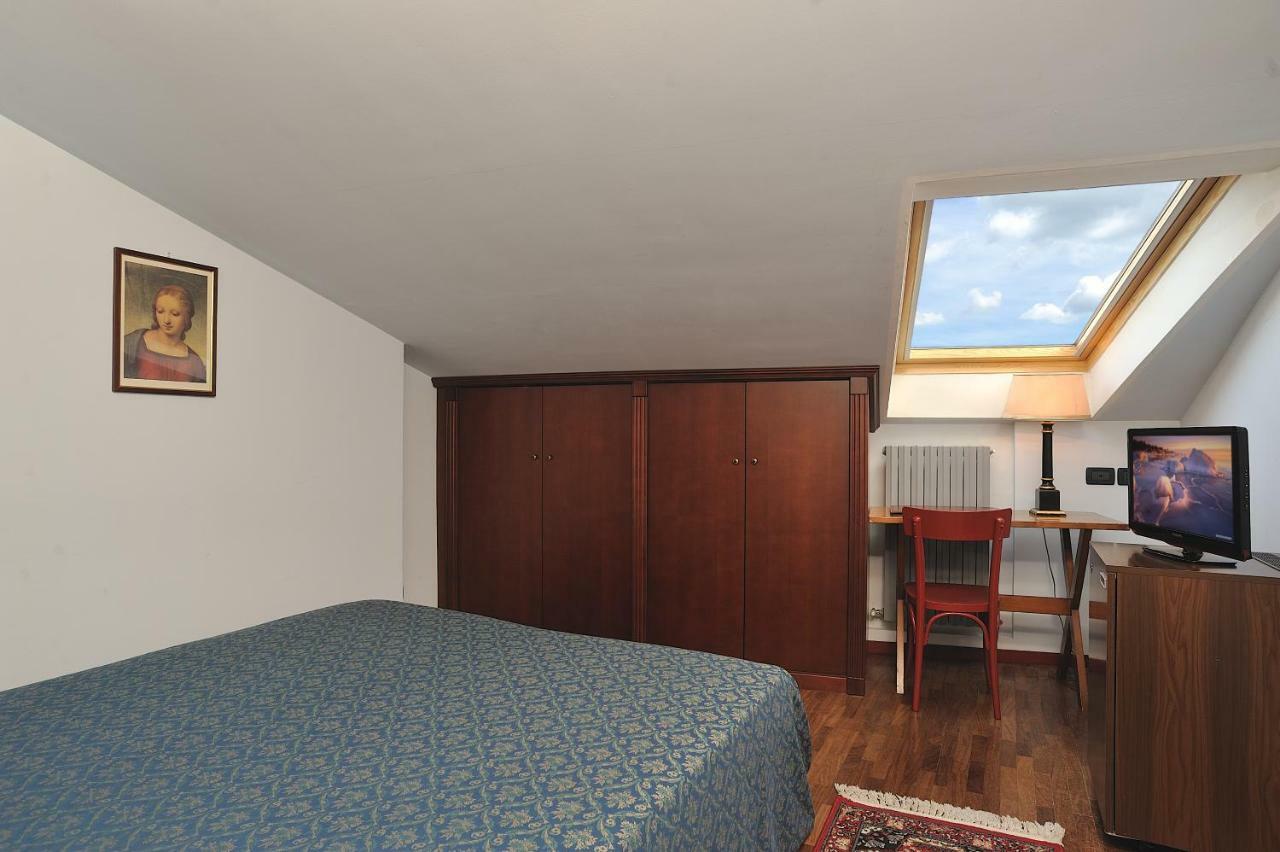 Hotel Bonconte Urbino Esterno foto