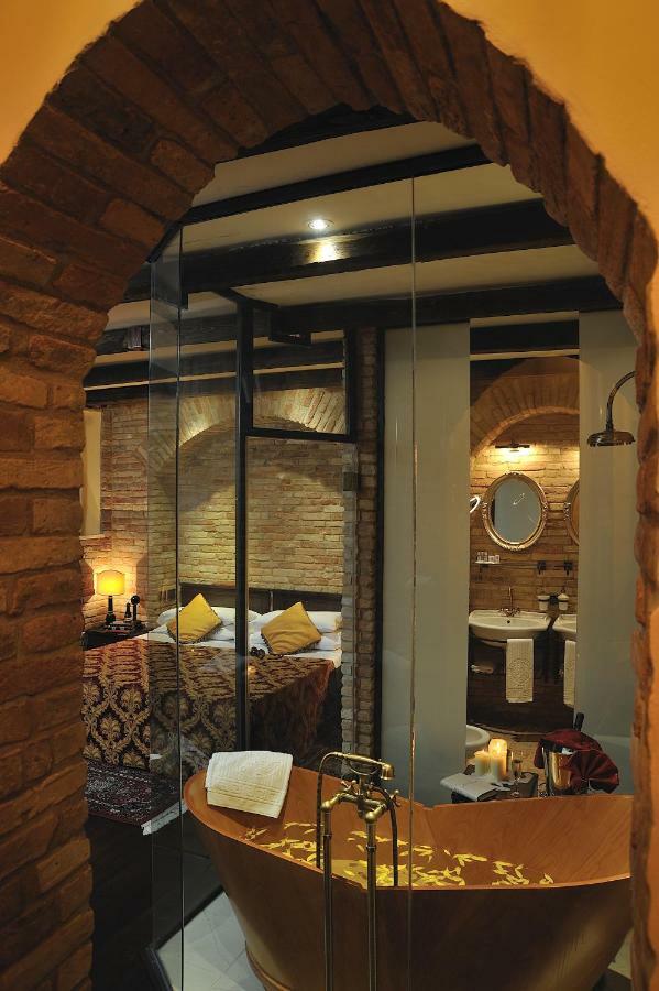 Hotel Bonconte Urbino Esterno foto